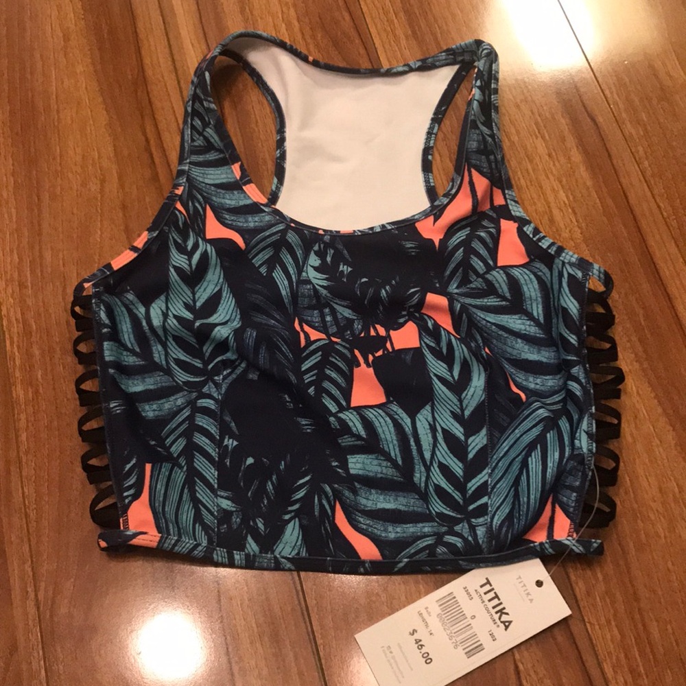 Titika top